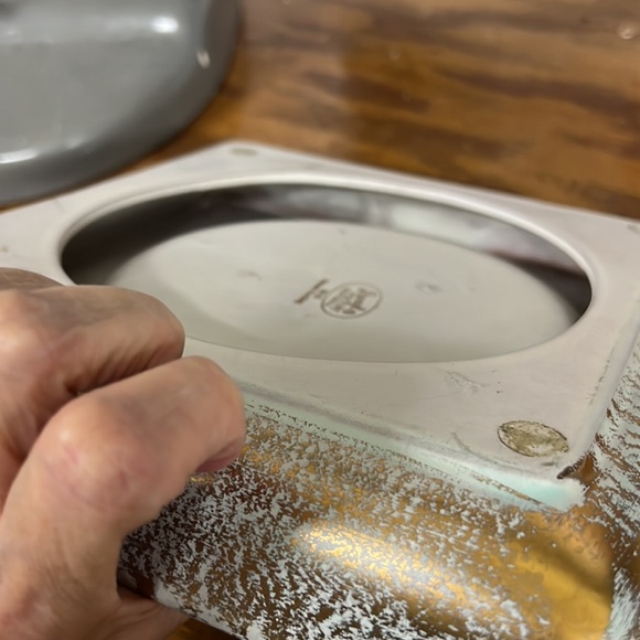 Mid-Century Modern Stangl Pottery Large Ashtray - Picture 10 of 11